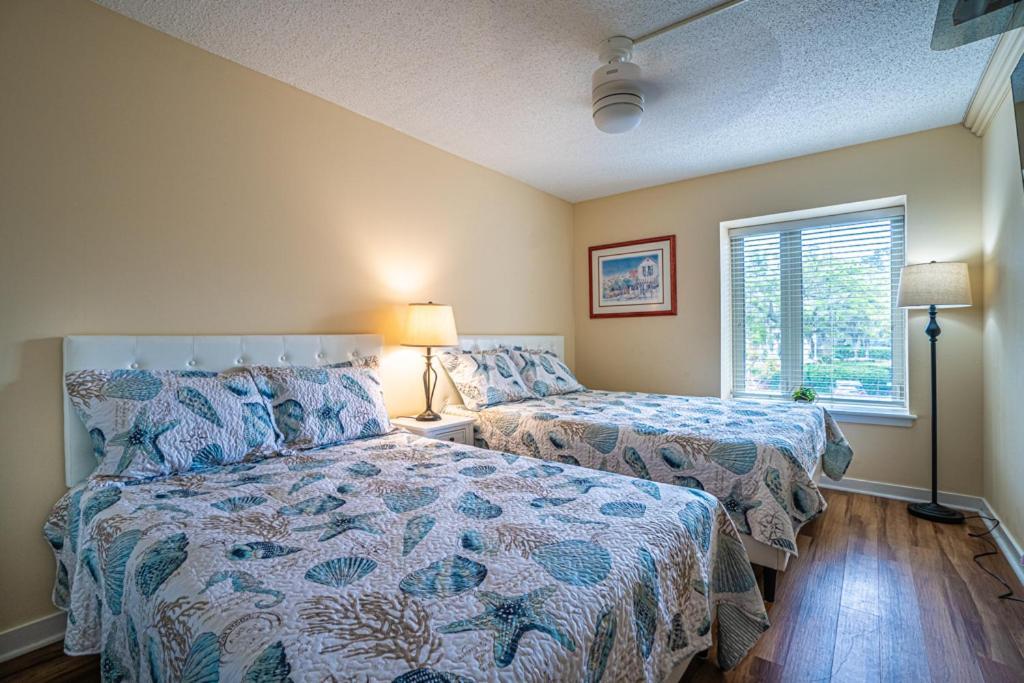 1686 Bluff Villas Renovated Sleeps 8 Walk To Salty Dog Sea Pines Hilton Head Island Bagian luar foto