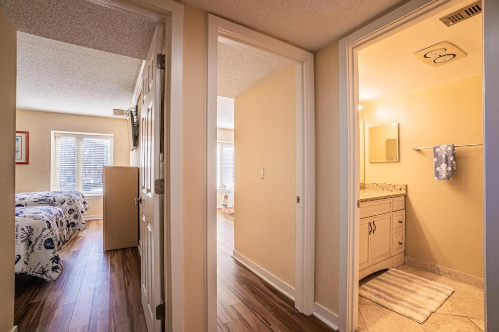 1686 Bluff Villas Renovated Sleeps 8 Walk To Salty Dog Sea Pines Hilton Head Island Bagian luar foto