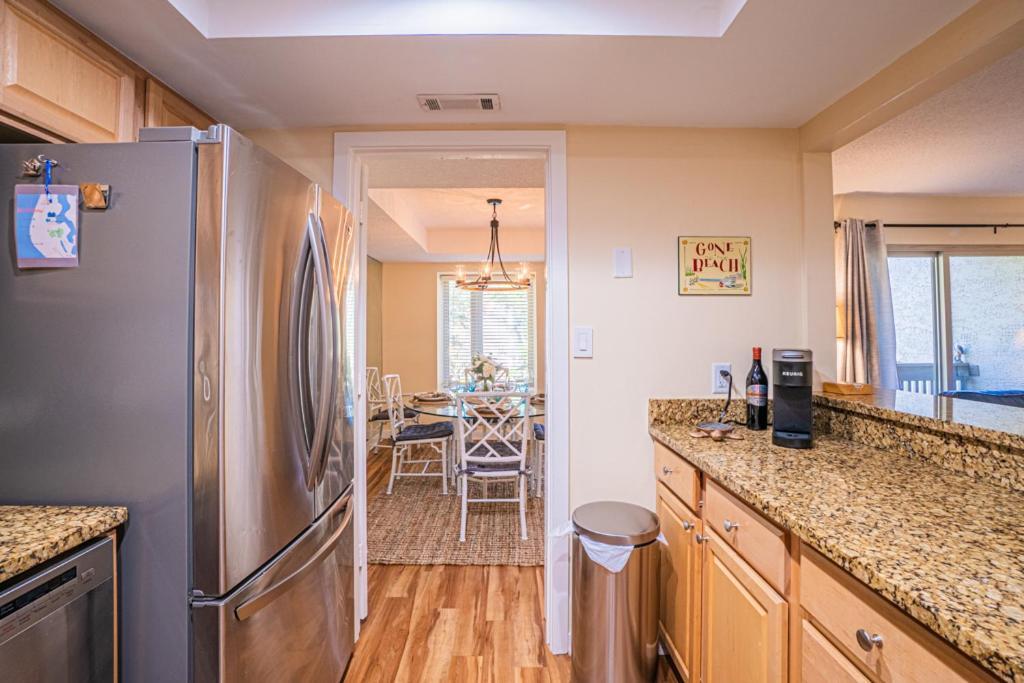1686 Bluff Villas Renovated Sleeps 8 Walk To Salty Dog Sea Pines Hilton Head Island Bagian luar foto